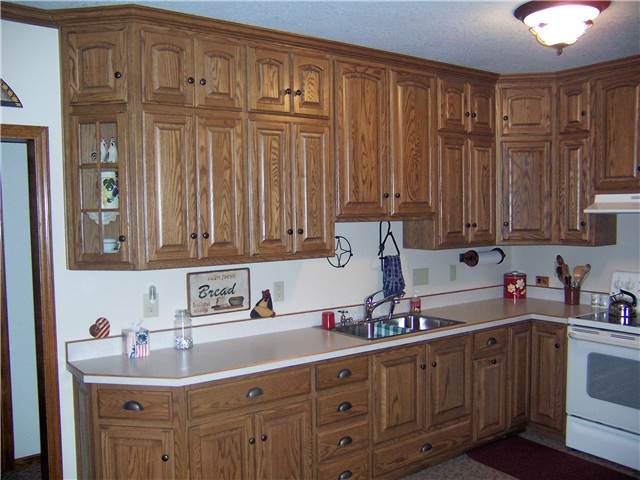 Bevel edge laminate countertops